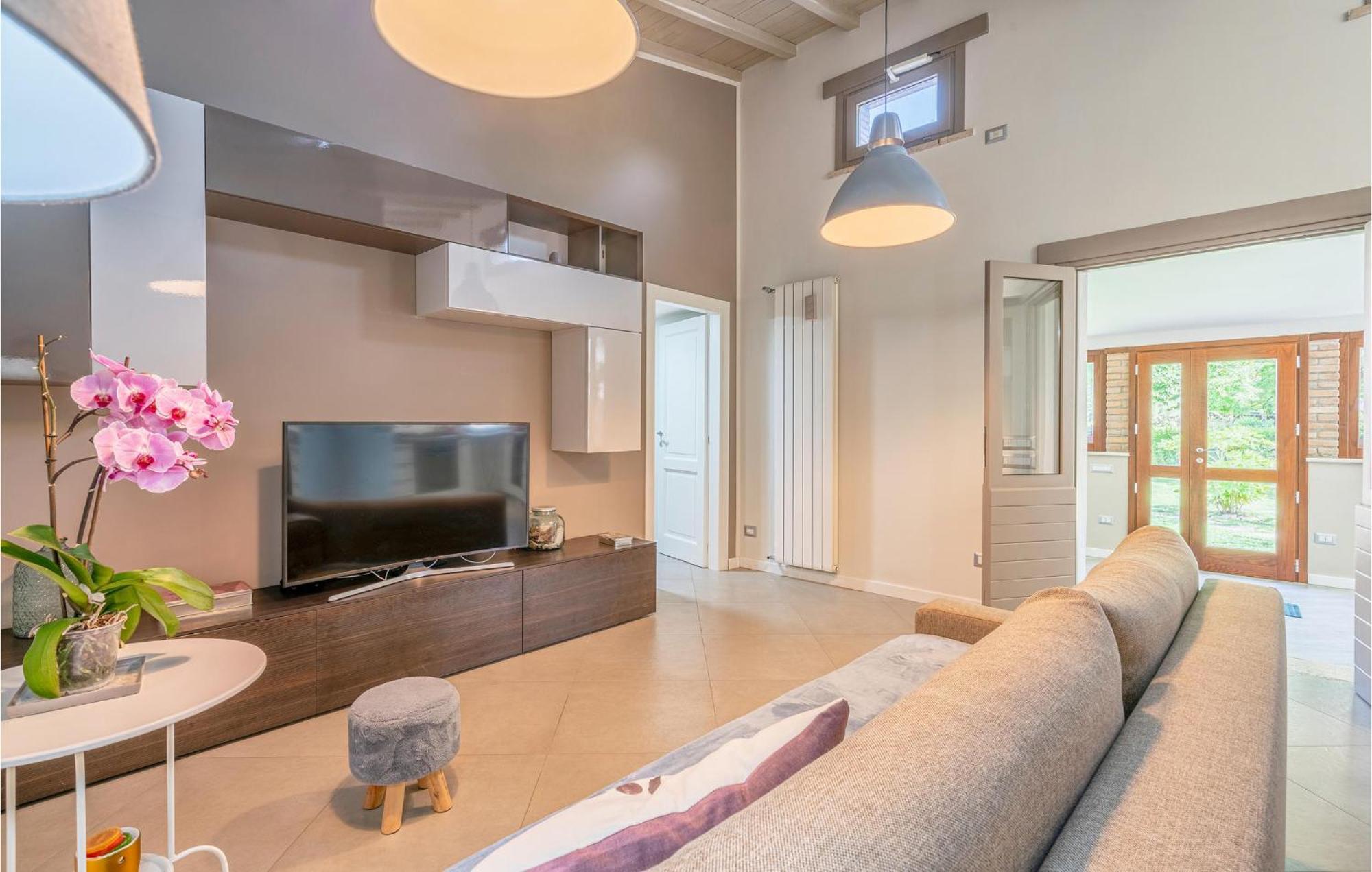 Lovely Home In Orte With House A Panoramic View Exterior photo