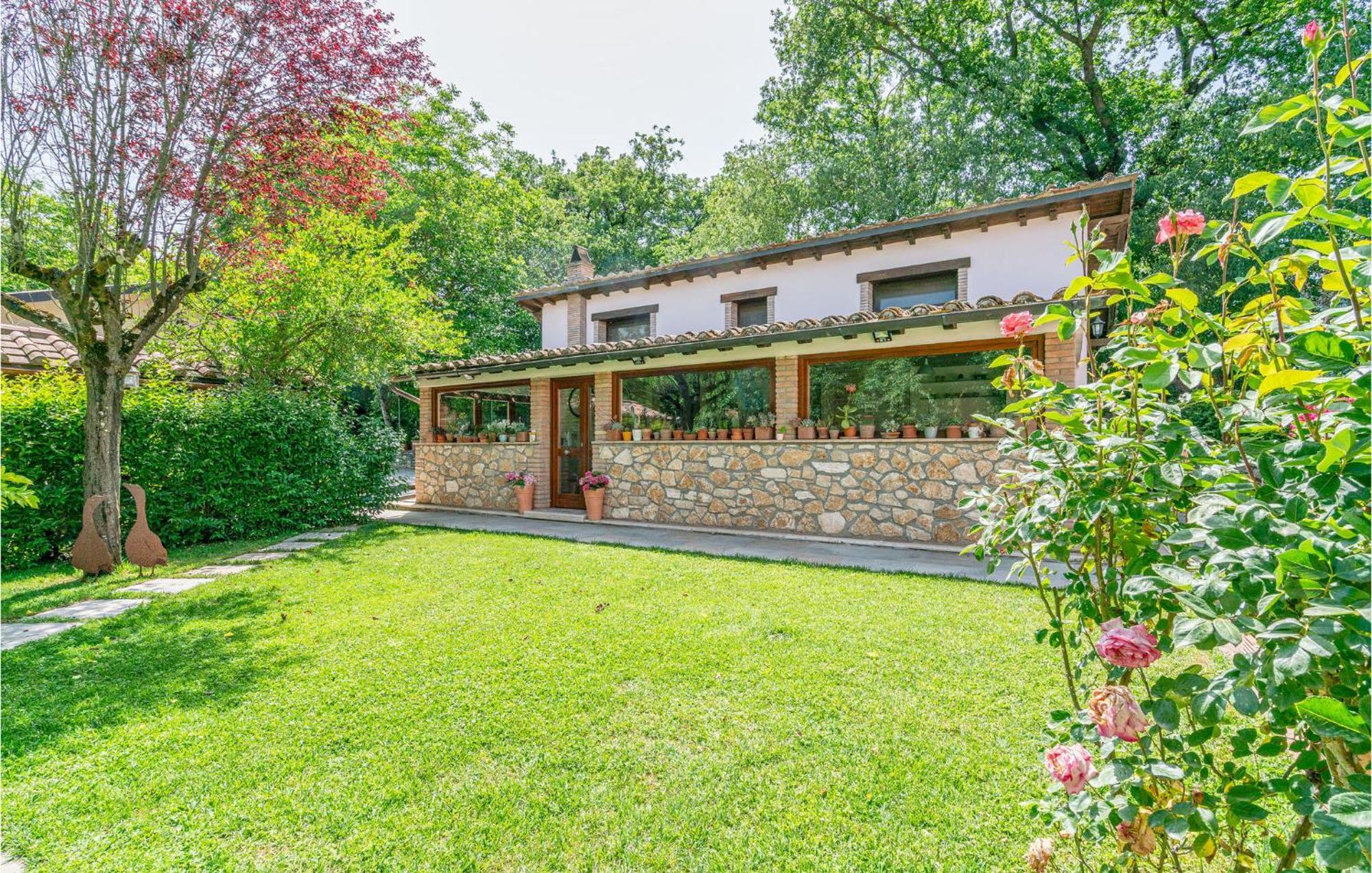 Lovely Home In Orte With House A Panoramic View Exterior photo